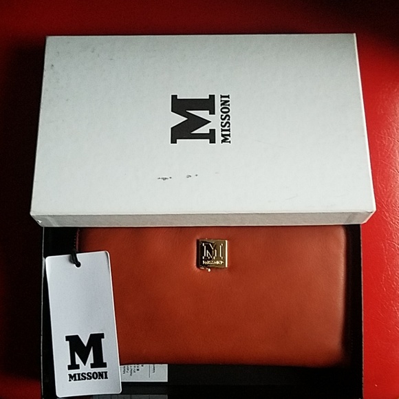 Missoni Handbags - Last Last chance! Nwt! Missoni Portafoglio Wallet